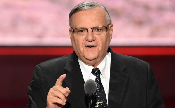 Exalguacil Joe Arpaio busca llegar al Senado de EEUU