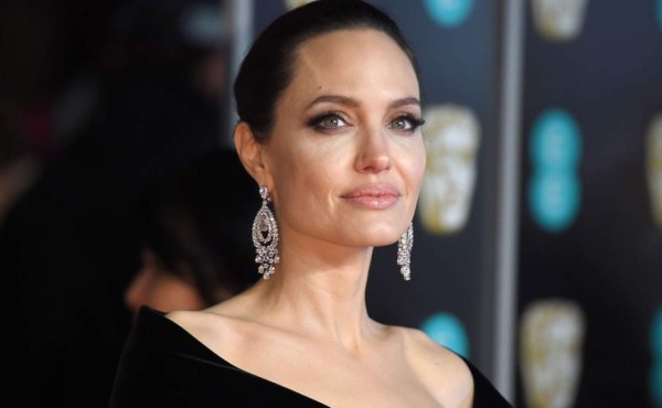 ¿Angelina Jolie abre canal de YouTube en busca de la presidencia de EEUU?