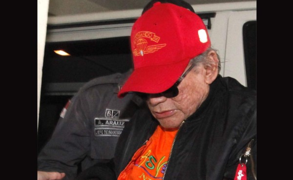 Otorgan arresto domiciliario indefinido a Noriega por la matanza de Albrook