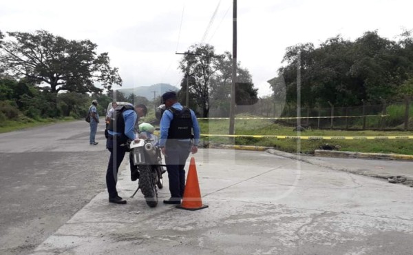 Con saña matan a joven operario en orilla de carretera a Ticamaya