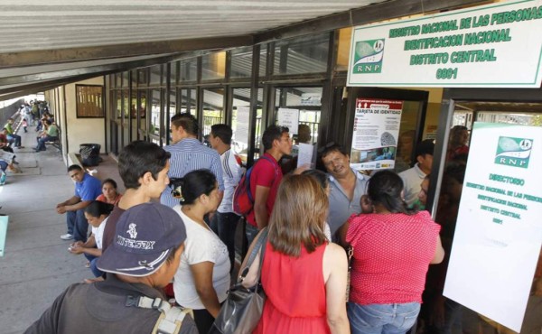 Muertes por COVID-19 representan el 14% de las inscritas en el RNP de junio a agosto