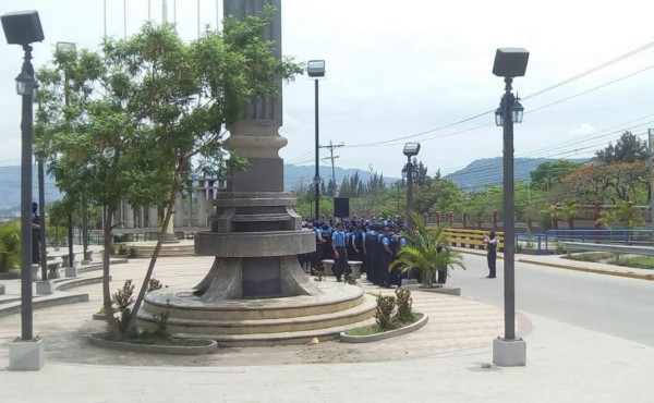 Estudiantes entregan pacíficamente las instalaciones de la Unah