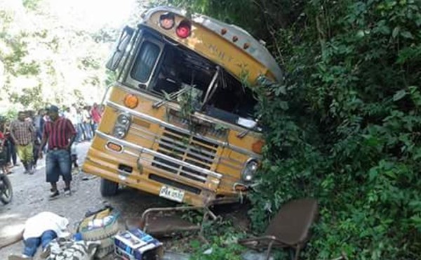 Tres muertos y 27 heridos en accidente en Victoria, Yoro
