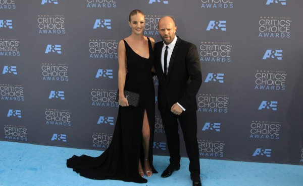 Jason Statham y Rosie Huntington-Whiteley, padres por primera vez