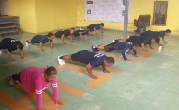 Gorditos de la Policía, a dieta y ejercicio
