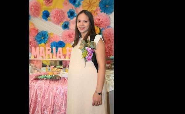 Fiesta maternal para María Fernanda Vivas