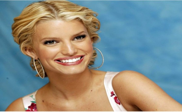 Jessica Simpson baja 40 libras sin dieta milagro