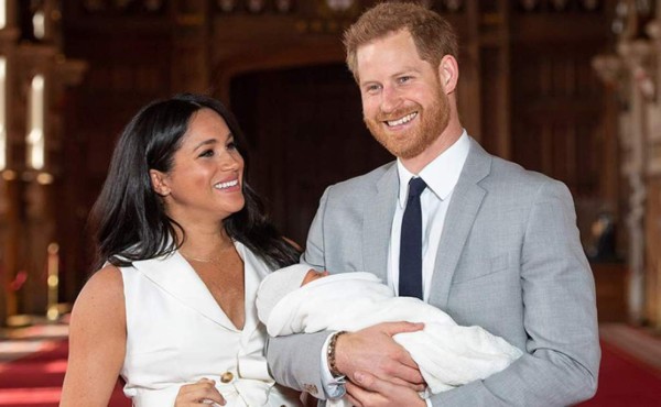 Archie acompañará a Meghan y Harry a continuar el legado de Lady Di en África