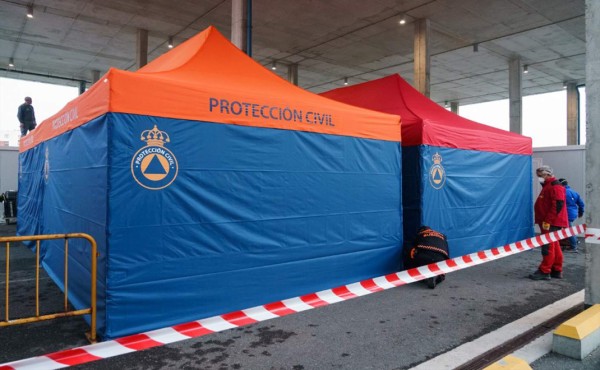 España anuncia 1,326 nuevas muertes por coronavirus, un 32% más que el viernes