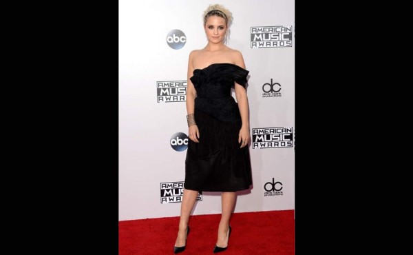 ¿Quién fue la mejor y peor vestida de los American Music Awards?