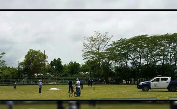 Matan a hombre mientras miraba un partido de fútbol en La Ceiba