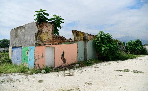 En guarida de asaltantes se ha convertido el predio de antiguo penal sampedrano