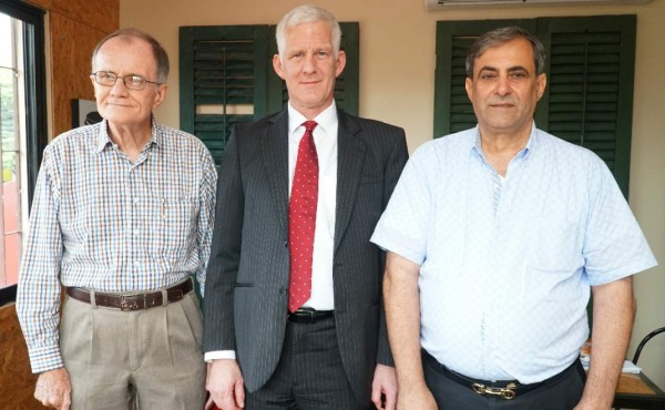 Reunión del Cuerpo Consular Sampedrano