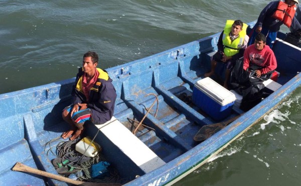 Encuentran a dos hondureños que se habían perdido en el mar