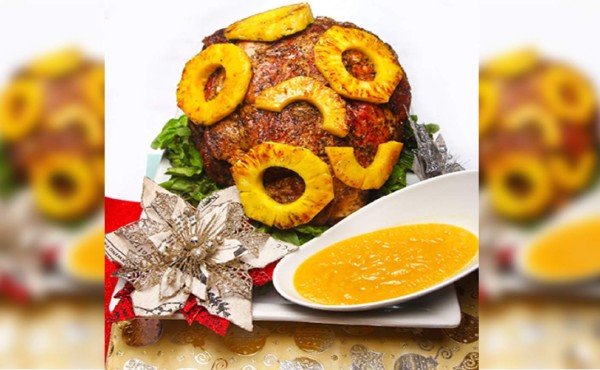 Pierna de cerdo con salsa de piña al cabro