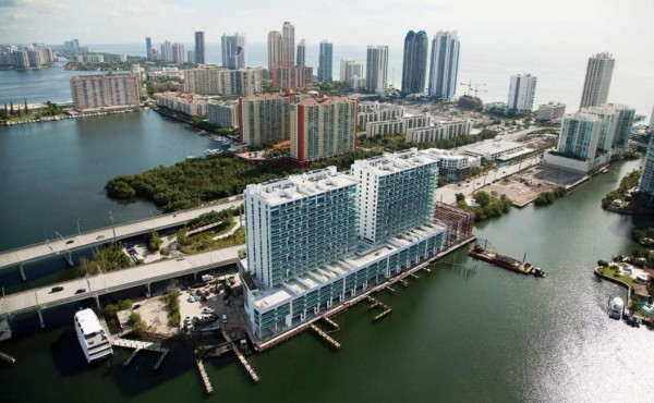 Presidenta del PRD de México compró apartamento de $1 millón en Miami  