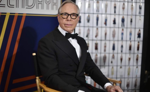 Tommy Hilfiger encabeza un 'show' virtual de moda adaptada a discapacidades&nbsp;&nbsp;