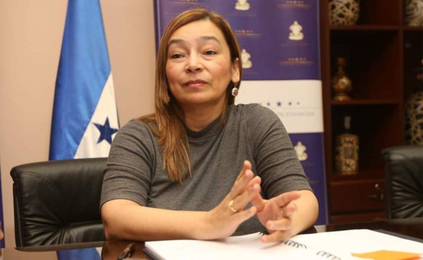 'Es importante proteger el empleo y que la gente reciba su salario': Ministra de Finanzas