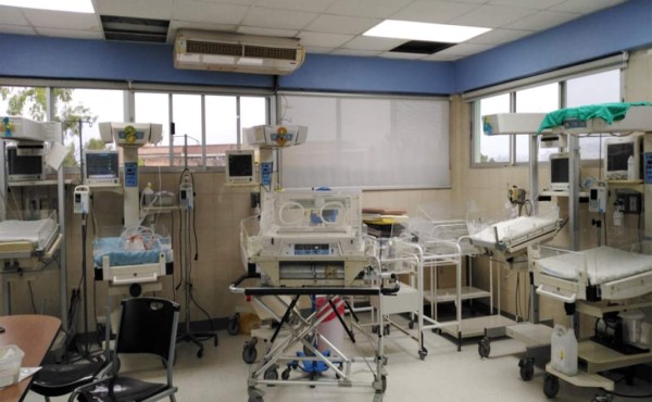 Imagen de las instalaciones al interior del hospital Materno Infantil.