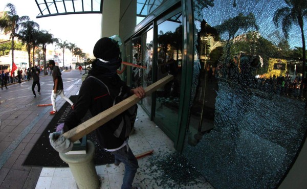 JOH llama a la 'reflexión' y manifestación 'pacífica' en Honduras