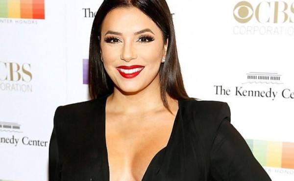 Eva Longoria comparte primera foto de su pancita de embarazada