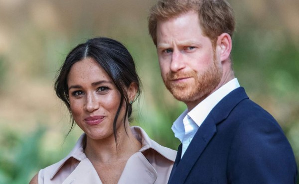 Meghan y Harry en guerra contra diarios por espiar sus llamadas telefónicas