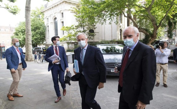Reino Unido y UE ven muy difícil acuerdo pos-Brexit en julio