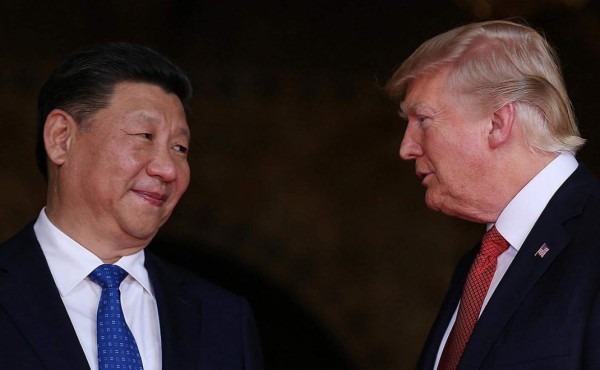 EEUU y China pactan una tregua comercial