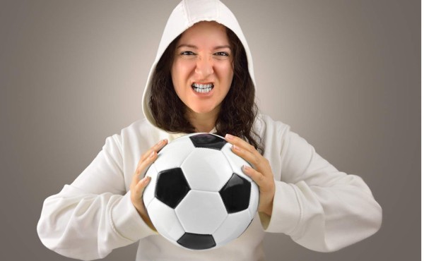 Se declara antimundialista por culpa del novio