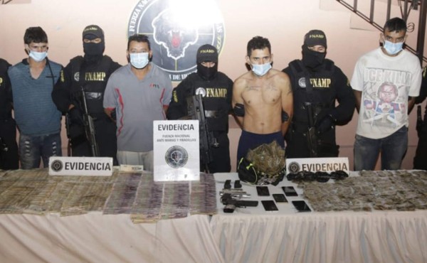 Caen cuatro MS con 100,000 lempiras y armas en Tegucigalpa