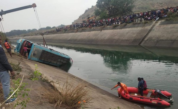 Al menos 37 muertos en un accidente de autobús en el centro de India