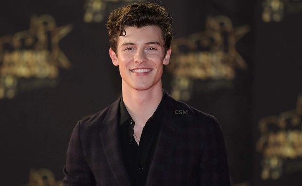 Shawn Mendes roba suspiros con fotos para campaña de Calvin Klein