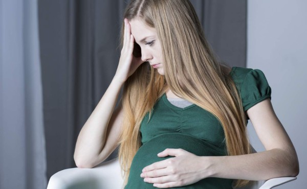 Embarazada en cautiverio