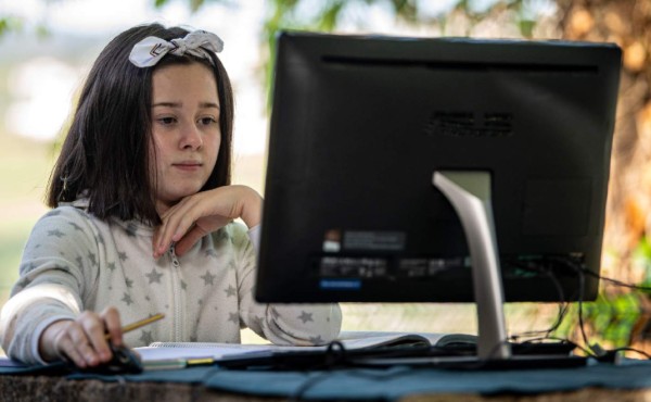 Colegios cerrados, niños conectados; sobre todo a 'TikTok'