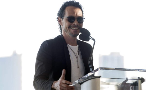 Marc Anthony cantará en el descanso del clásico Real Madrid y Barcelona  