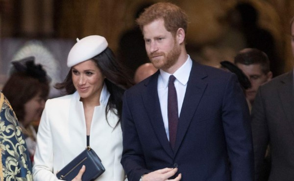 Meghan Markle participa en su primer acto oficial junto a la reina Isabel II