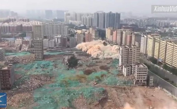 China: Más de 36 edificios fueron demolidos en 20 segundos