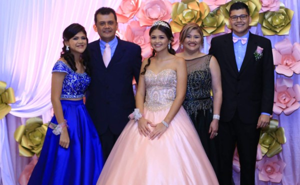 Quince años de Alejandra Díaz Cálix