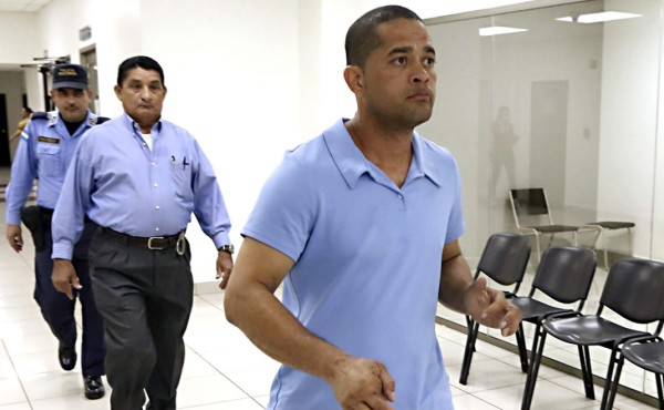 A 147 años de cárcel condenan a profesor que abusó de 11 niños