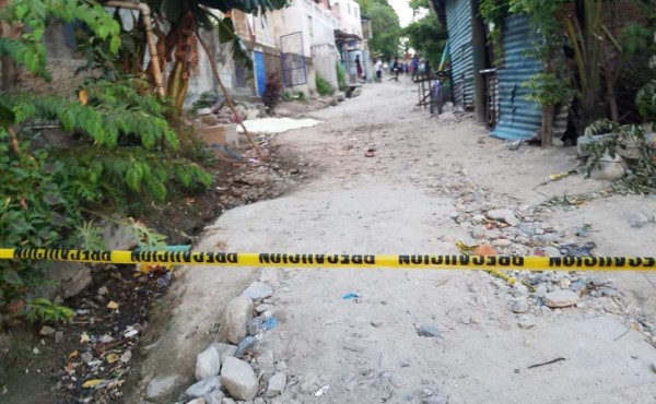 Hombre muere macheteado cuando departía con sus amigos en Choloma