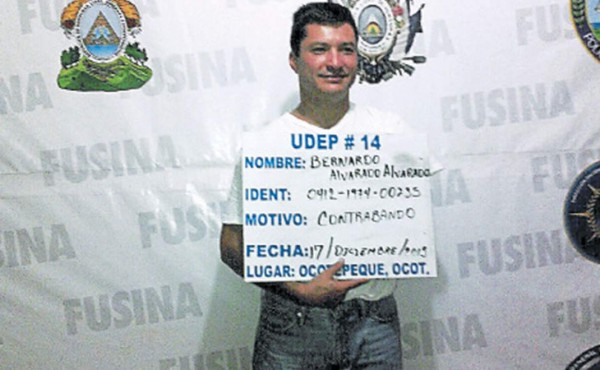 Cae presidente del Deportes Savio por contrabando de licor