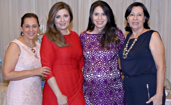 Fiesta maternal para Ana Karina de Penagos