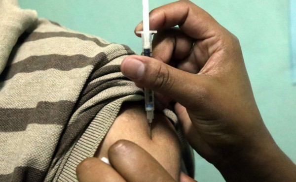 Siguen vacunando contra la A H1N1