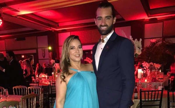 Toni Costa defiende a Adamari de las críticas  