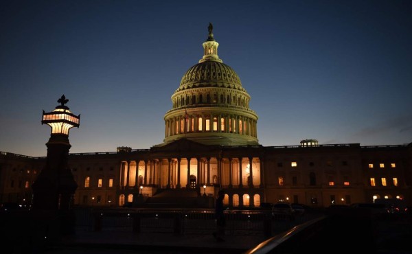 Congreso de EEUU dispuesto a votar plan de ayuda por COVID-19