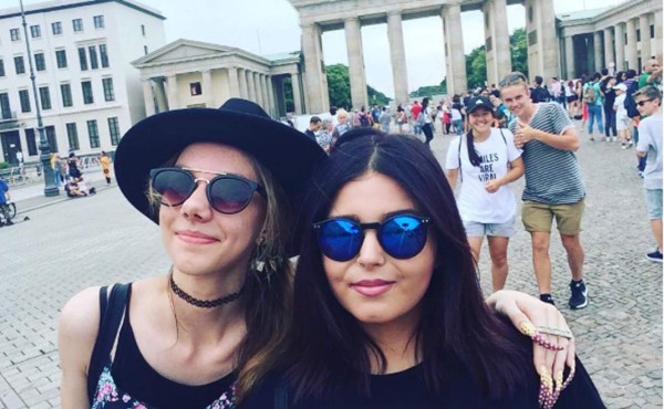 Así lucen las uñas de una joven con tres años de no cortarlas