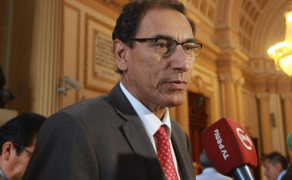 Presidente de Perú propone recortar su mandato y adelantar elecciones