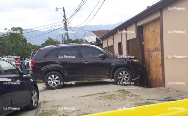 Acribillan a un hombre dentro de su camioneta en San Pedro Sula