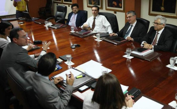 Gobierno dice que tiene bases para otro acuerdo con el FMI