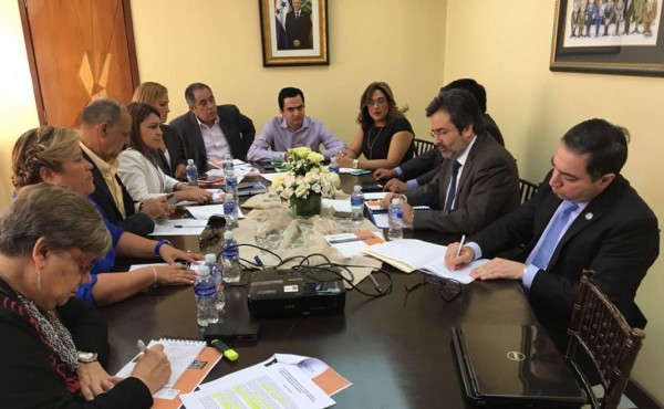 Maccih pide a JOH velar por proceso de elección de magistrados del TSC